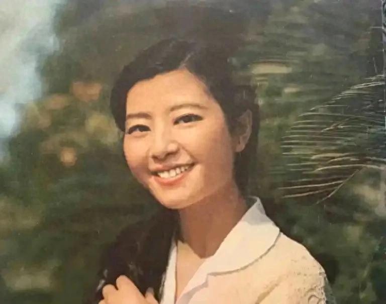 姜昆:娶了初恋李静民婚后生一女收养一个儿子